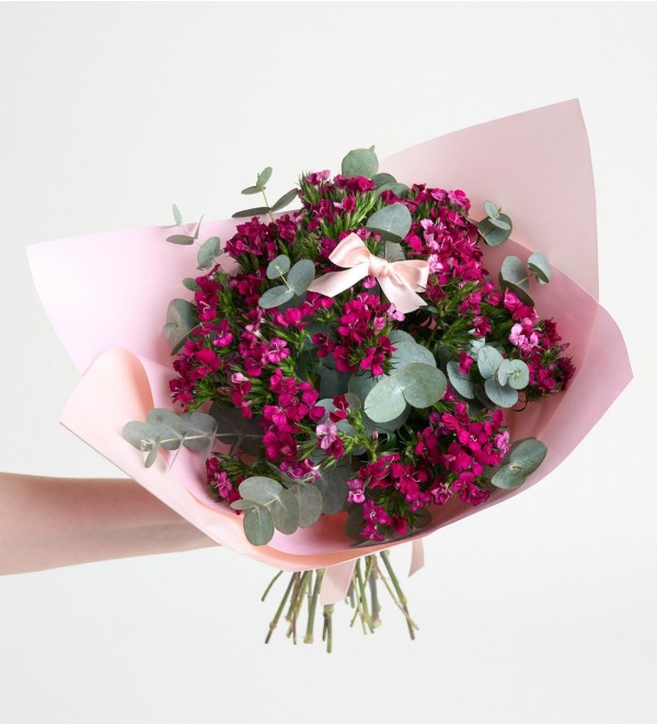 Pembe Kurdeleli Bukette Hüsnüyusuf Çiçekleri